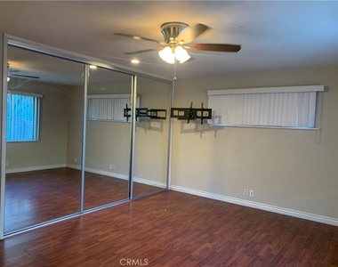 723 Montana Street - Photo Thumbnail 3