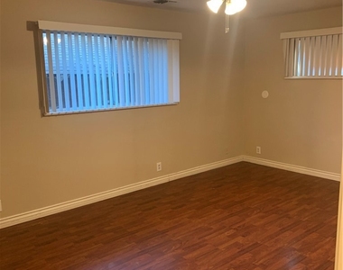 723 Montana Street - Photo Thumbnail 7