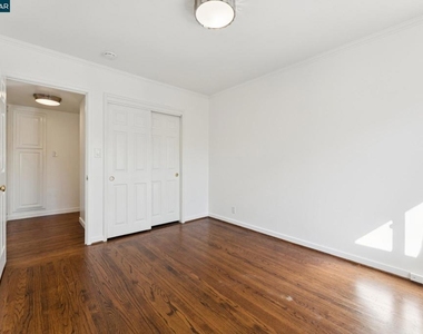 11 Altamount - Photo Thumbnail 19