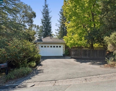 11 Altamount - Photo Thumbnail 2