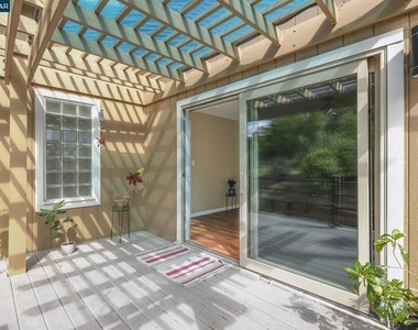 5530 Merritt Dr - Photo Thumbnail 13