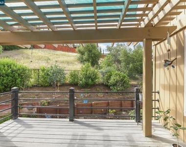 5530 Merritt Dr - Photo Thumbnail 38