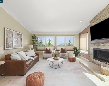 5530 Merritt Dr - Photo Thumbnail 5