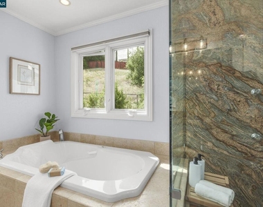 5530 Merritt Dr - Photo Thumbnail 25