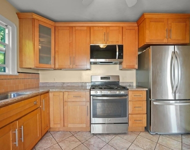 380 Alhambra St. - Photo Thumbnail 17