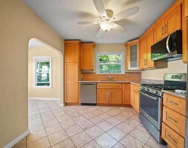 380 Alhambra St. - Photo Thumbnail 15
