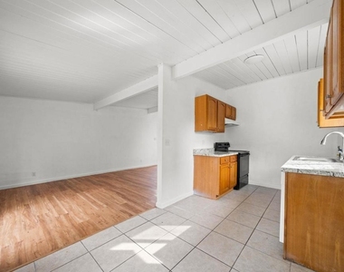 4501 Taft Ave - Photo Thumbnail 9