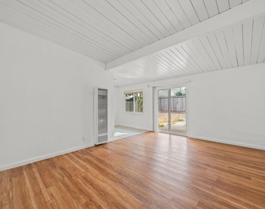 4501 Taft Ave - Photo Thumbnail 8