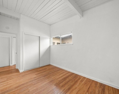 4501 Taft Ave - Photo Thumbnail 21