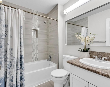 9438 Tuscany Circle - Photo Thumbnail 23