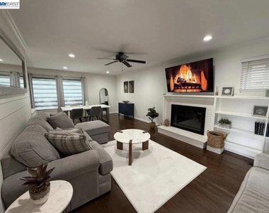 1338 Thais Ln - Photo Thumbnail 6