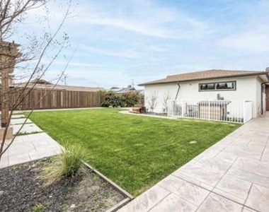 1338 Thais Ln - Photo Thumbnail 2