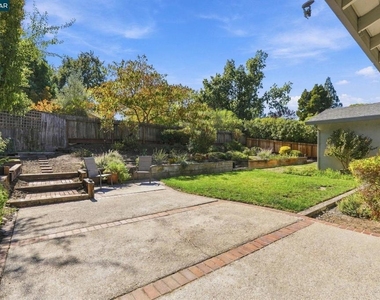 304 Gil Blas Rd - Photo Thumbnail 25