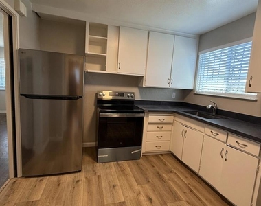 2319 Maricopa Ave - Photo Thumbnail 3