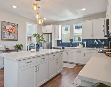 716 Sienna Way - Photo Thumbnail 11