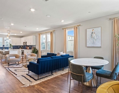 716 Sienna Way - Photo Thumbnail 15