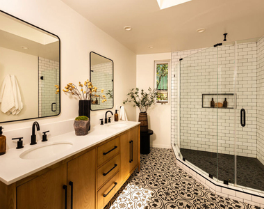 8657 Metz Place - Photo Thumbnail 15