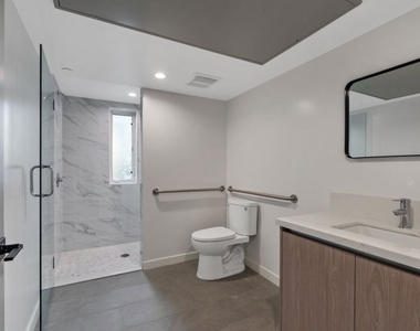 10918 Camarillo Street - Photo Thumbnail 14