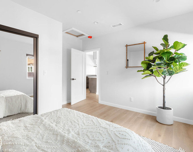 4523 Alumni Avenue - Photo Thumbnail 11