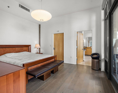 1111 S Grand Avenue - Photo Thumbnail 14