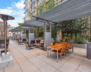 1111 S Grand Avenue - Photo Thumbnail 18