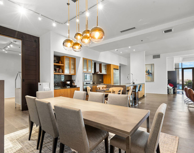 1111 S Grand Avenue - Photo Thumbnail 9