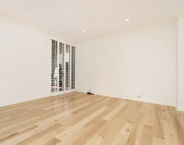 1333 S Beverly Glen - Photo Thumbnail 26