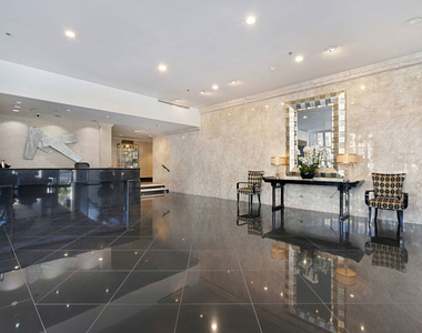 1333 S Beverly Glen - Photo Thumbnail 29