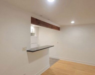305 Broadway Street - Photo Thumbnail 6