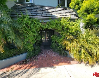 305 Broadway Street - Photo Thumbnail 42