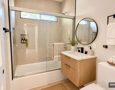 17807 Bromley Court - Photo Thumbnail 7