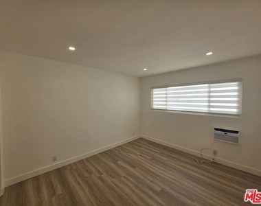 11051 Missouri Avenue - Photo Thumbnail 39