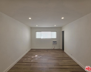 11051 Missouri Avenue - Photo Thumbnail 37