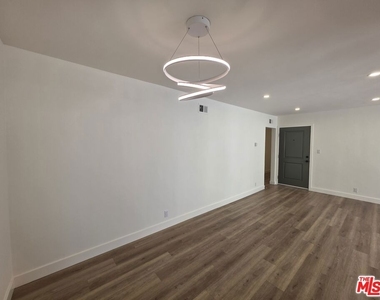 11051 Missouri Avenue - Photo Thumbnail 63