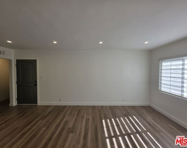 11051 Missouri Avenue - Photo Thumbnail 58