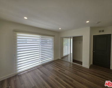 11051 Missouri Avenue - Photo Thumbnail 50