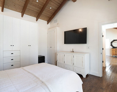9530 Moonridge Terrace Place - Photo Thumbnail 48