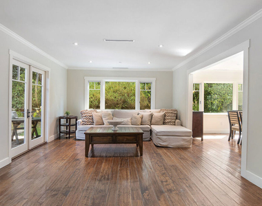 9530 Moonridge Terrace Place - Photo Thumbnail 7