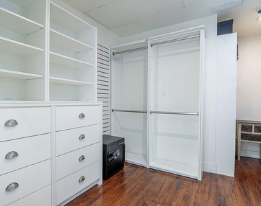 9530 Moonridge Terrace Place - Photo Thumbnail 22
