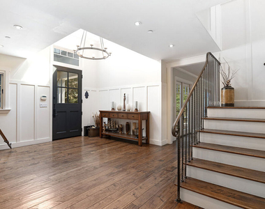 9530 Moonridge Terrace Place - Photo Thumbnail 5