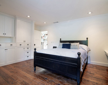 9530 Moonridge Terrace Place - Photo Thumbnail 29
