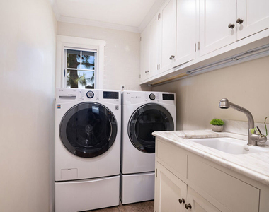 9530 Moonridge Terrace Place - Photo Thumbnail 34