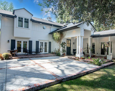 9530 Moonridge Terrace Place - Photo Thumbnail 2