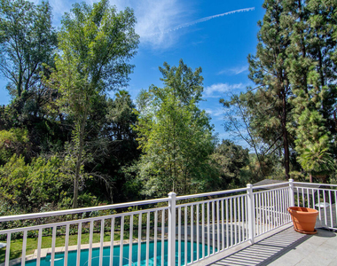 9530 Moonridge Terrace Place - Photo Thumbnail 18