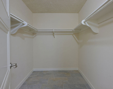10535 Wilshire Boulevard - Photo Thumbnail 20