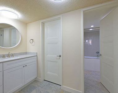 10535 Wilshire Boulevard - Photo Thumbnail 16