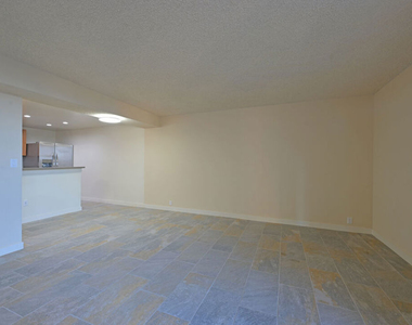 10535 Wilshire Boulevard - Photo Thumbnail 5