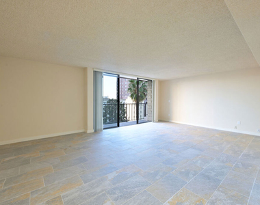 10535 Wilshire Boulevard - Photo Thumbnail 6