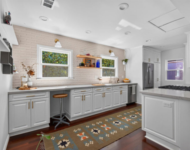 3831 Broadlawn Drive - Photo Thumbnail 9