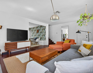 3831 Broadlawn Drive - Photo Thumbnail 6